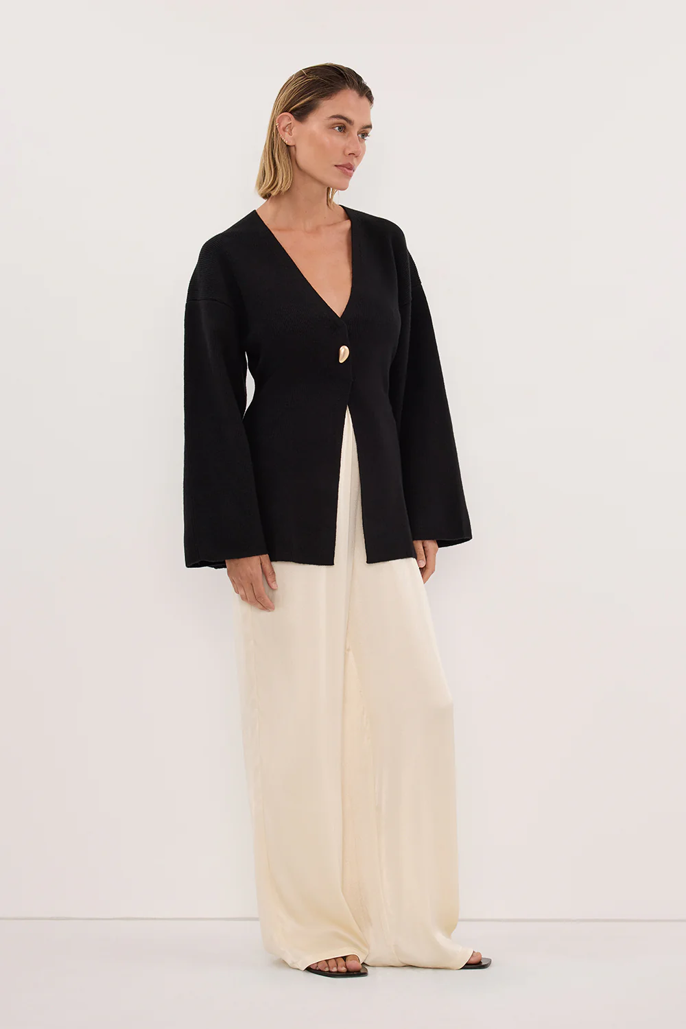 SCOUT BLACK LONG SLEEVE KNIT TOP - Image 3
