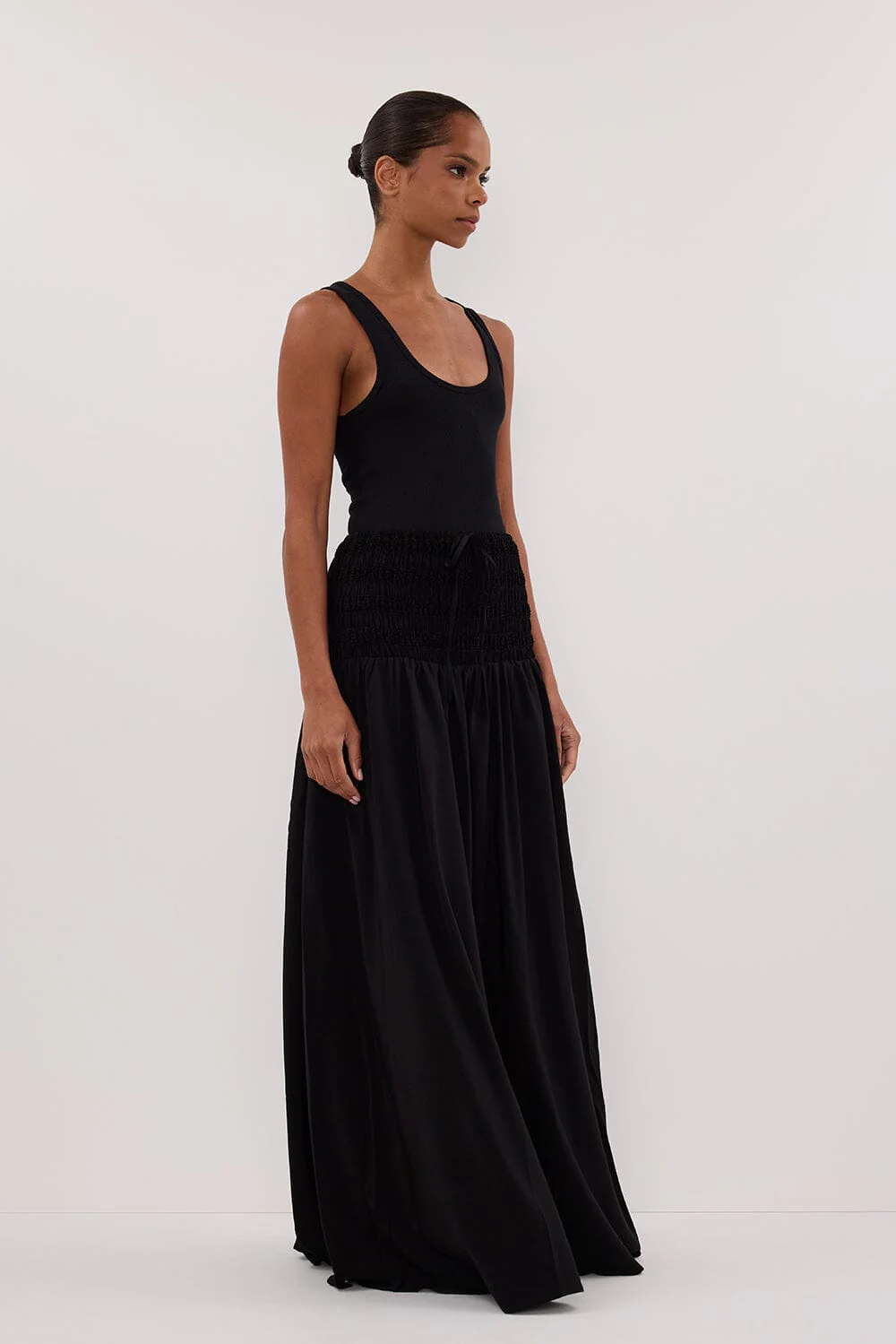 SIERRA BLACK TEXTURED MIDI SKIRT - Image 3