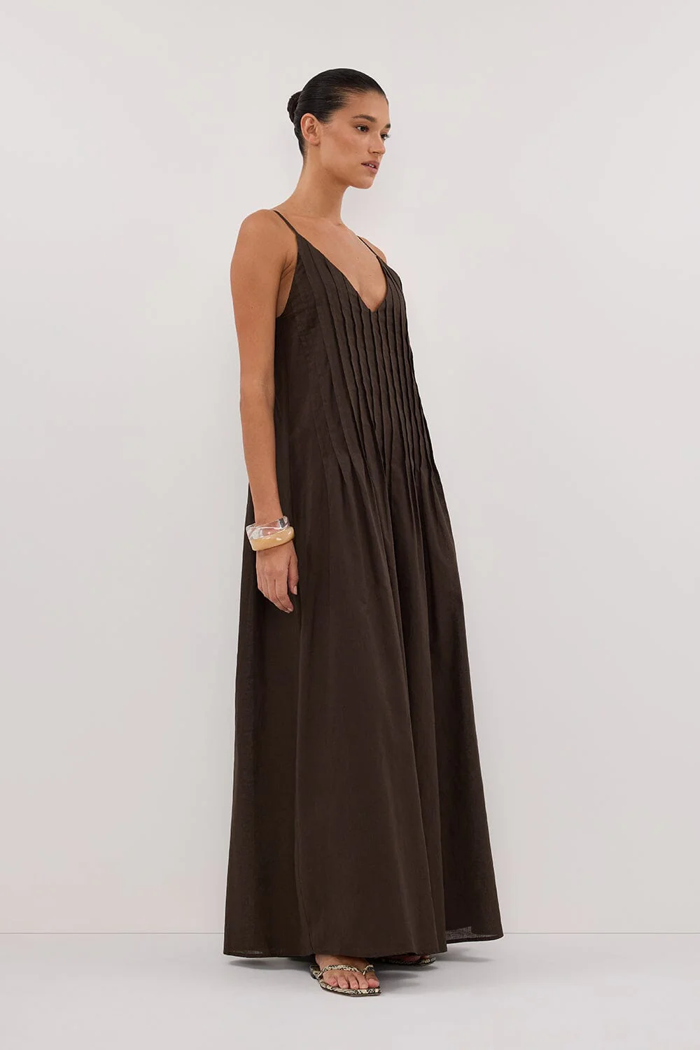 TAHLIA BITTER CHOC LINEN BLEND MAXI DRESS - Image 3