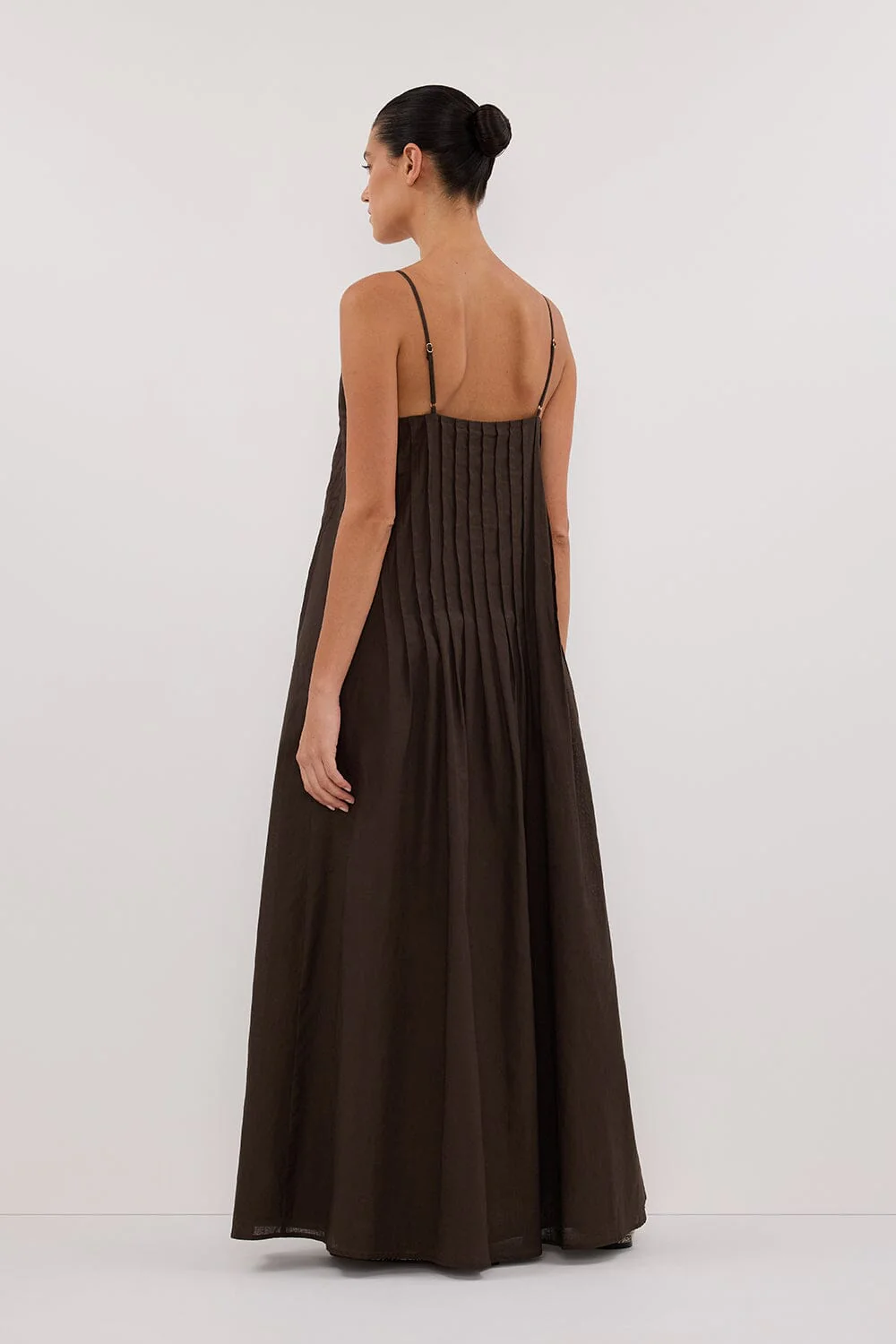 TAHLIA BITTER CHOC LINEN BLEND MAXI DRESS - Image 4