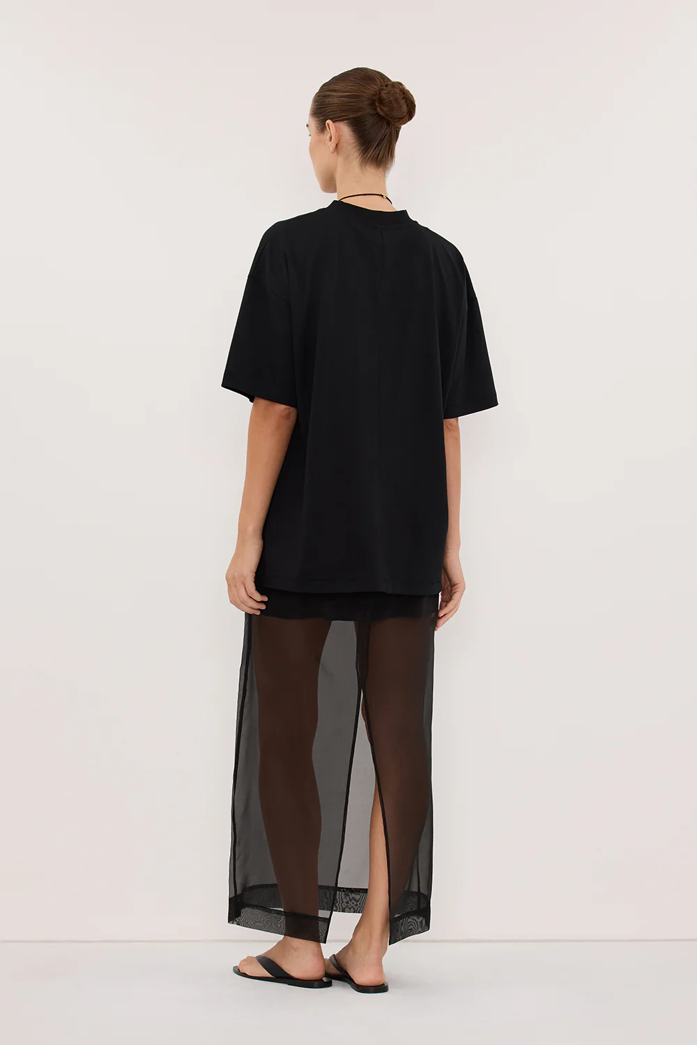 TYRA BLACK BOYFRIEND TEE - Image 4