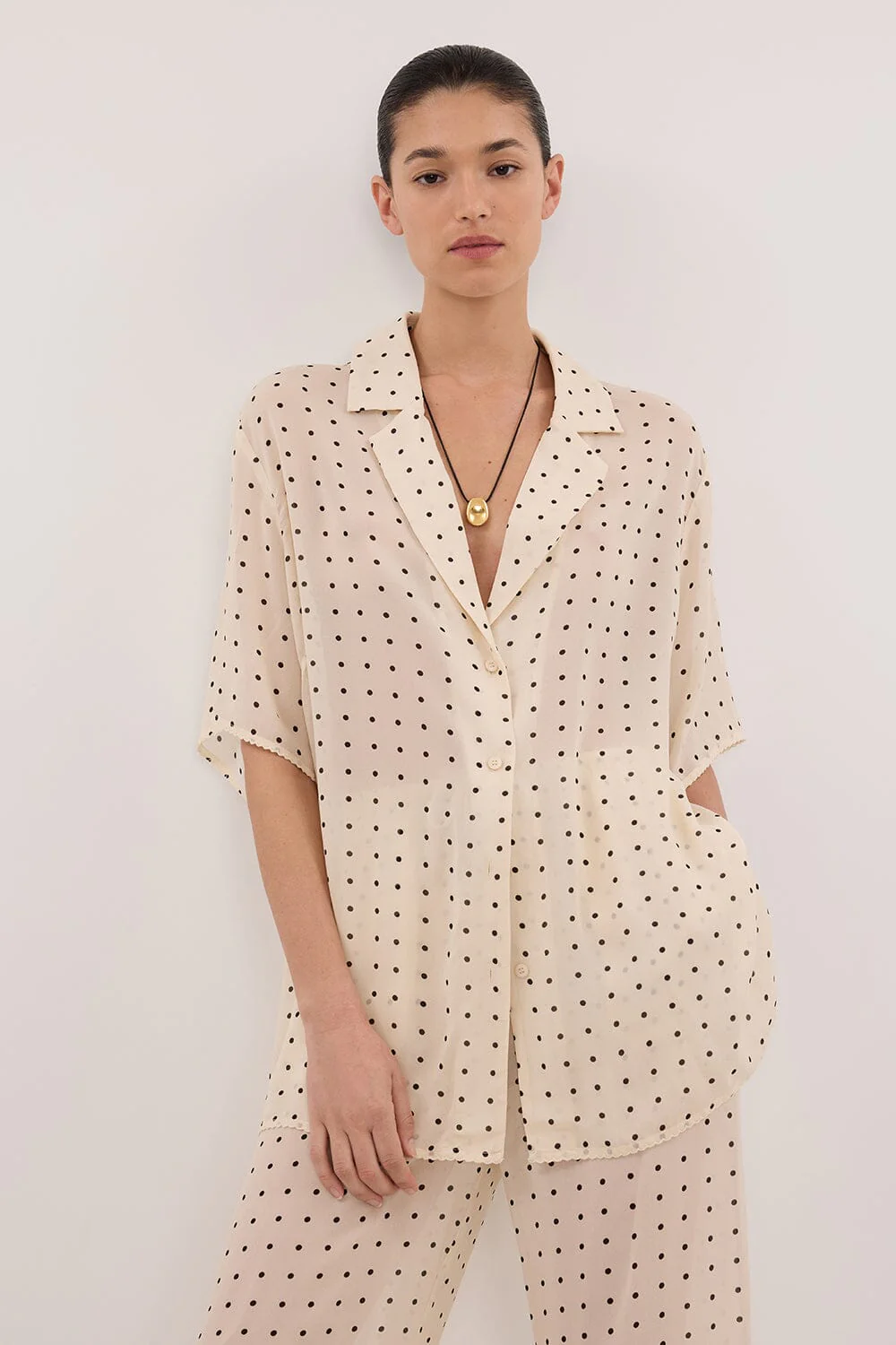 VANESSA SANDSTONE OVERSIZED SHORT SLEEVE RESORT SHIRT - Image 3