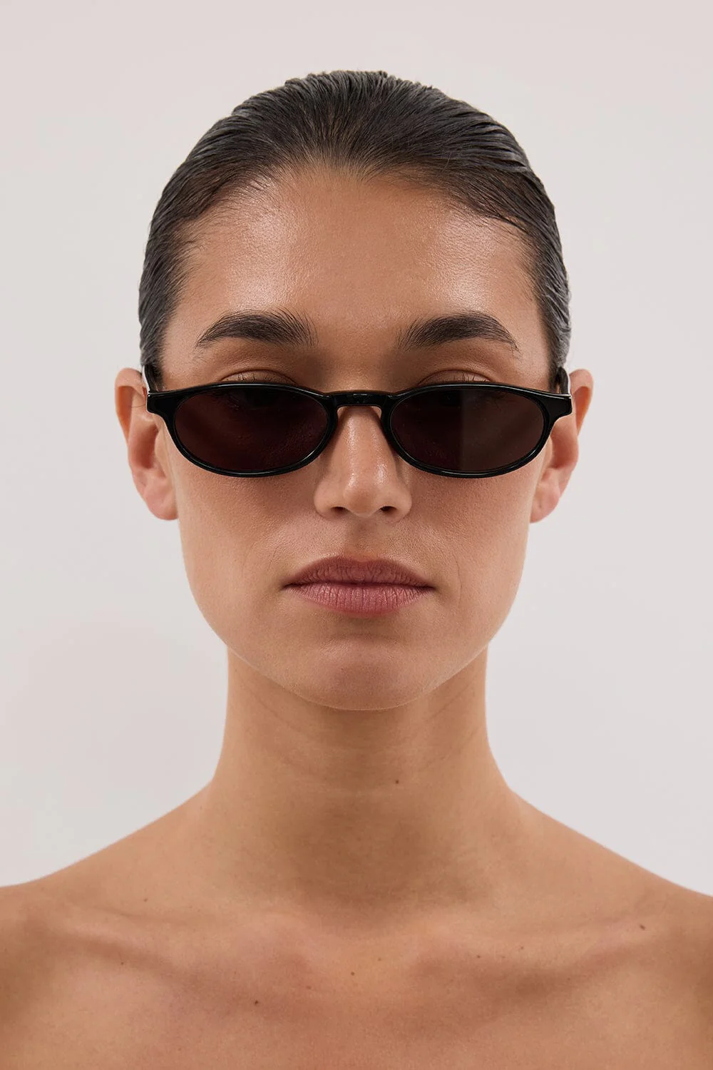 VELVET CANYON BLACK VOYAGEUSE SUNGLASSES - Image 2