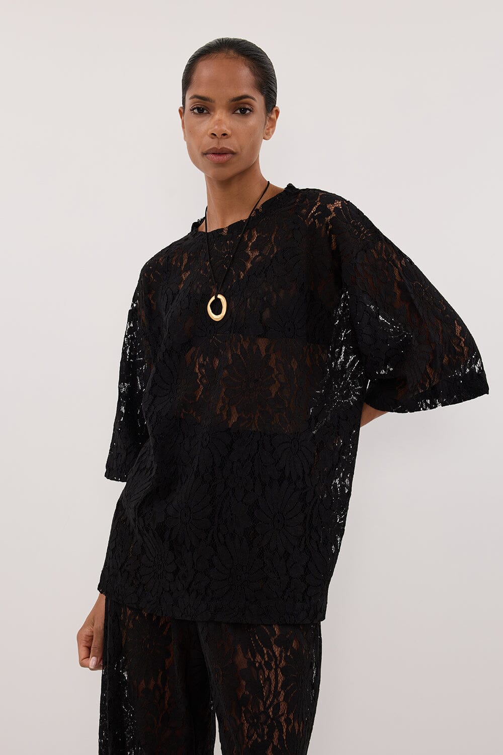 WILMA BLACK LACE TEE - Image 3