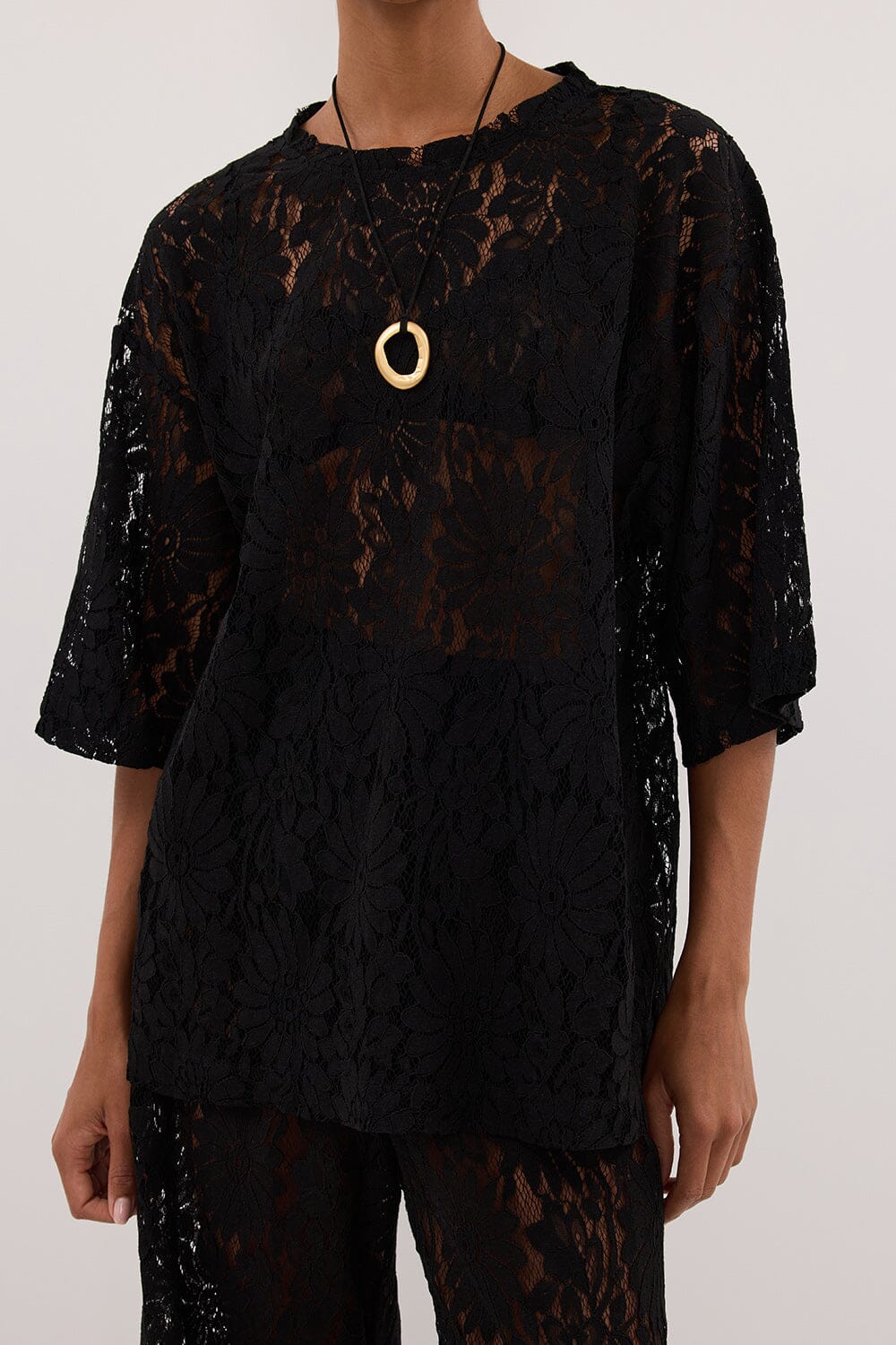 WILMA BLACK LACE TEE - Image 6